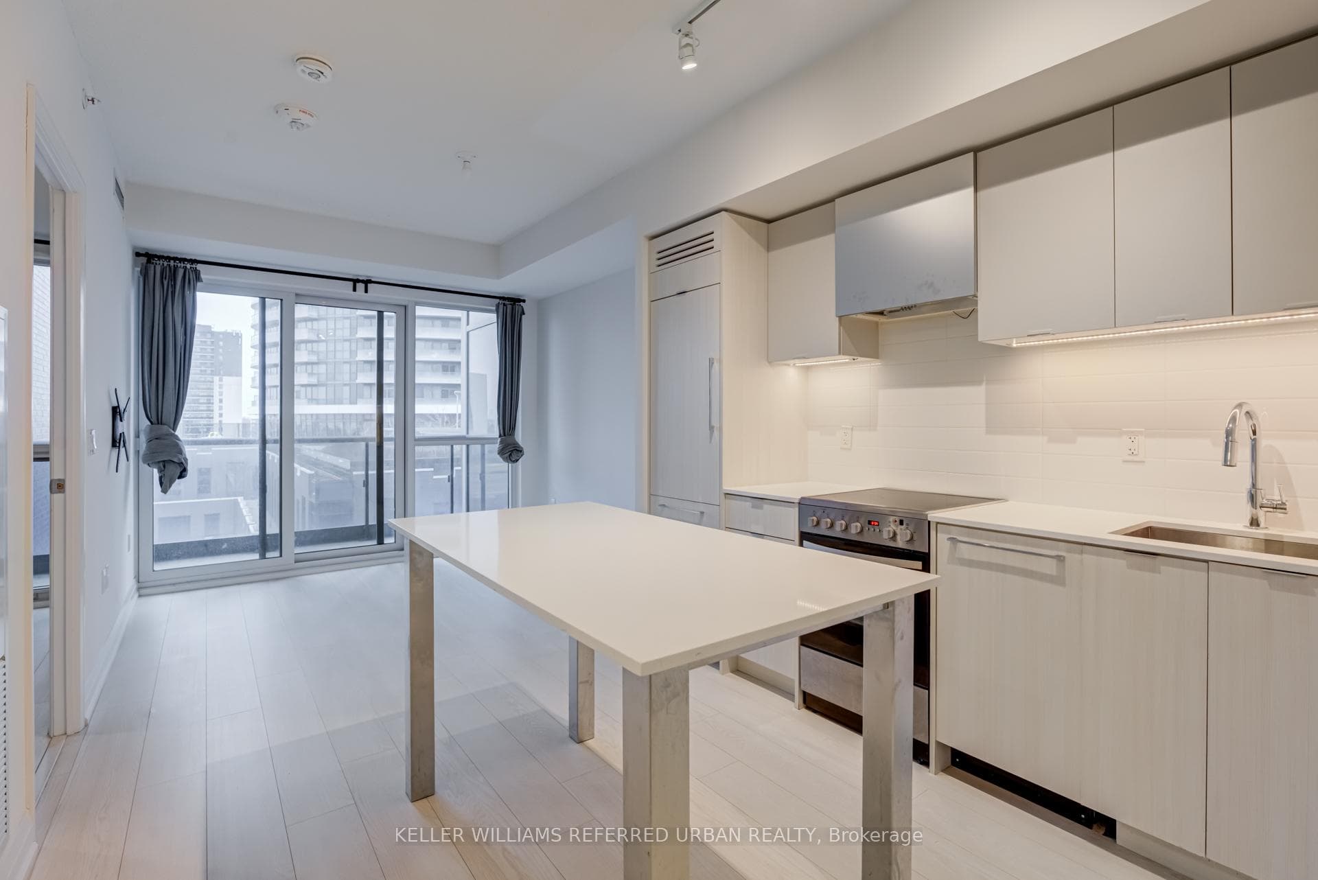 26 Gibbs Road Unit 651 photo 1