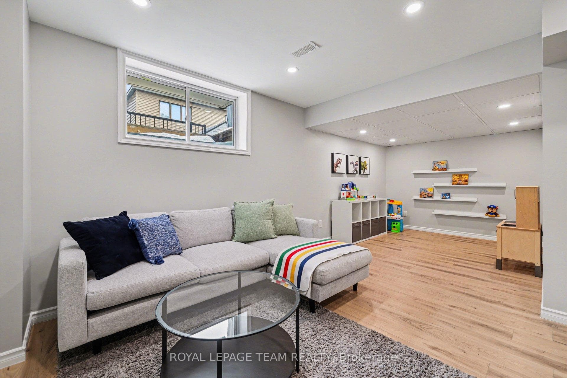13 Allan Moore Place photo 27