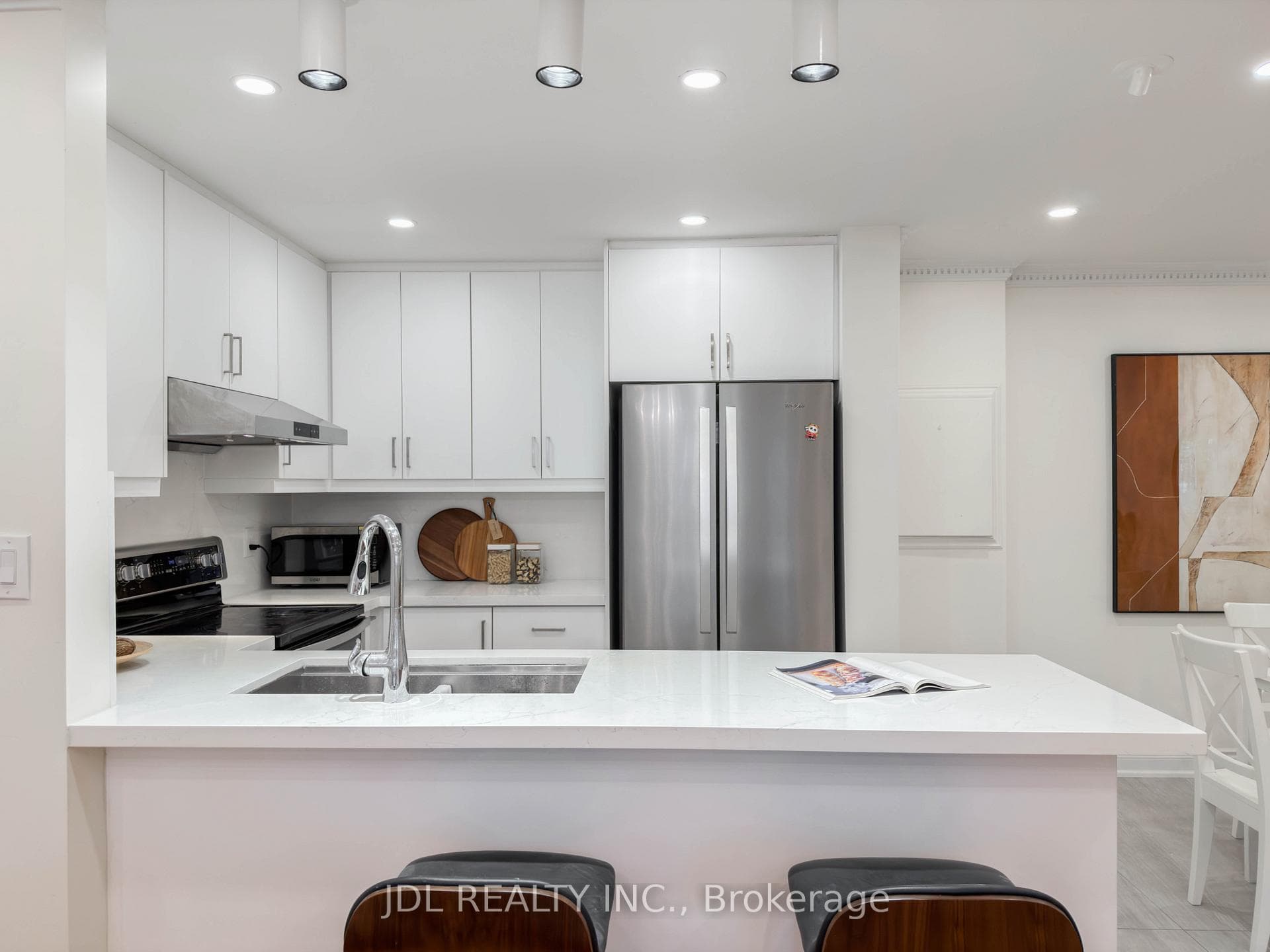 108 Finch Avenue Unit C17 photo 3