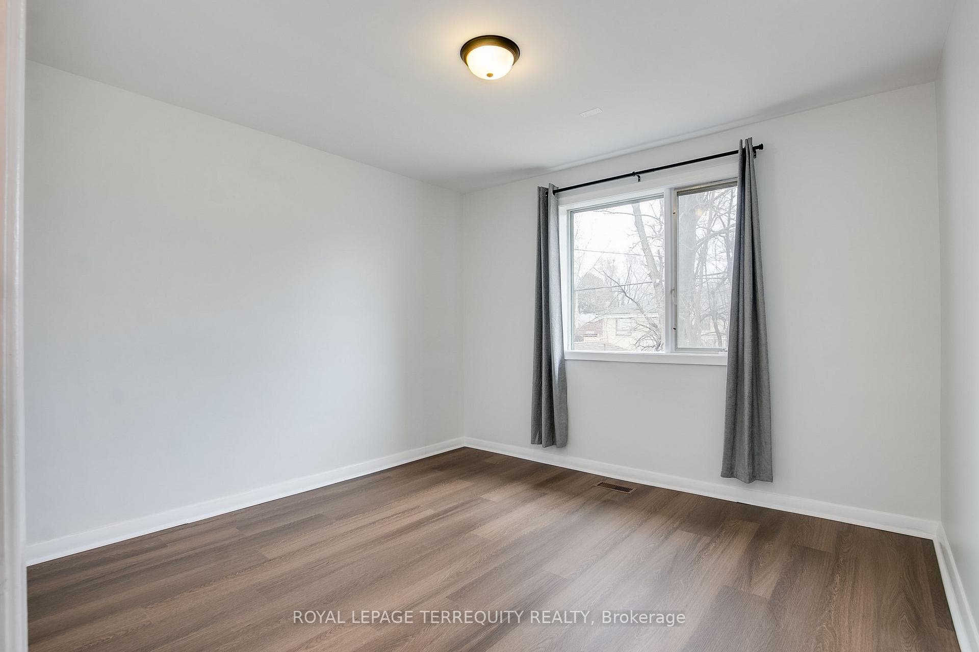 93 Searle Avenue photo 22