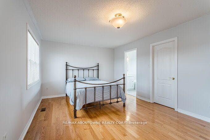 2434 Westoak Trails Boulevard photo 19