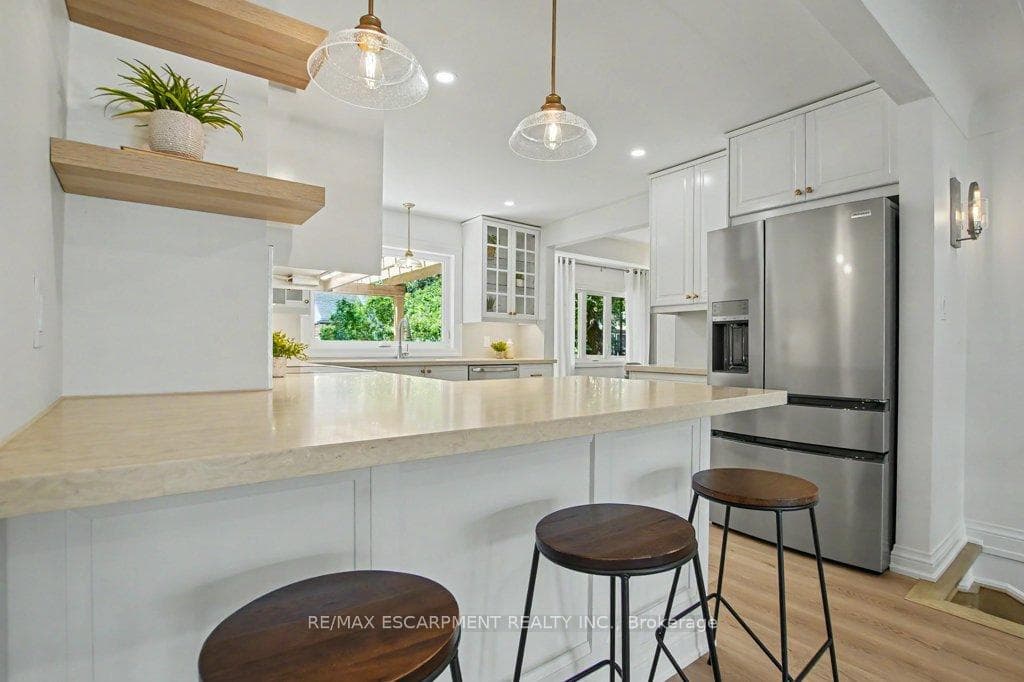 72 Mountain Park Avenue photo 10