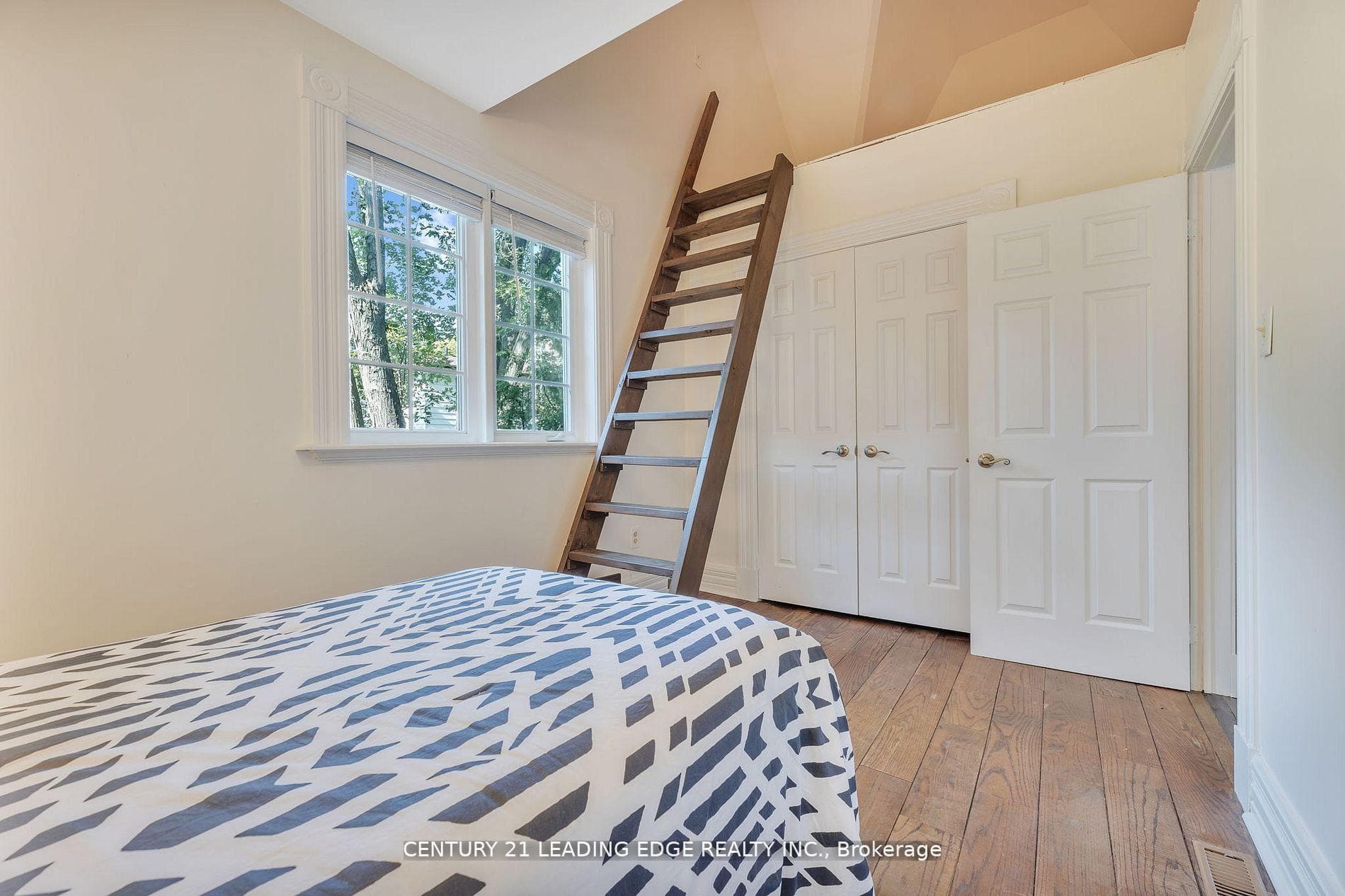 2372 Altona Road photo 35