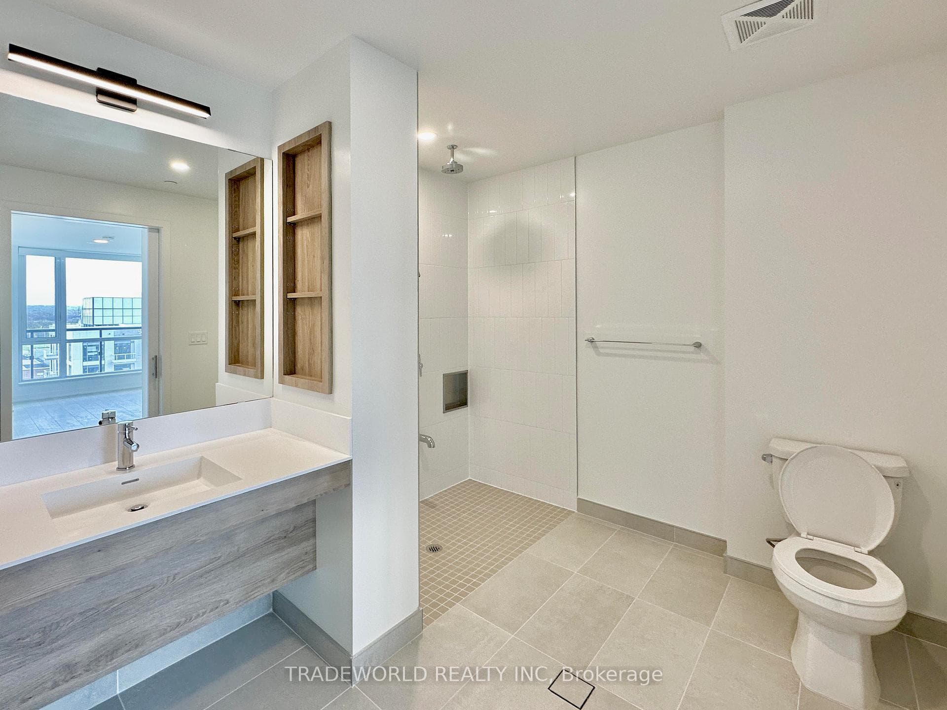 7950 Bathurst Street Unit 1426 photo 11