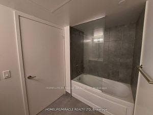 60 Shuter Street Unit PH205 photo 14