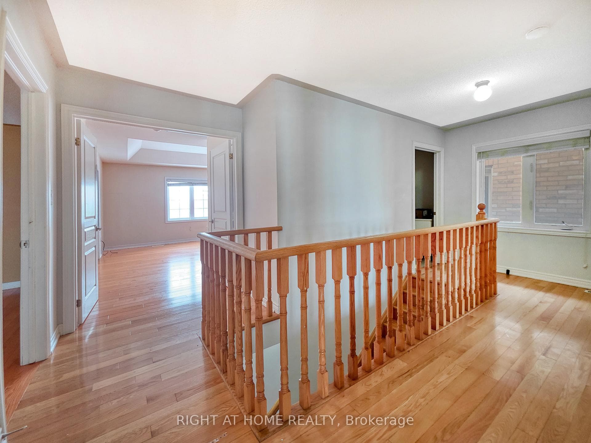 68 Elmcrest Drive photo 11