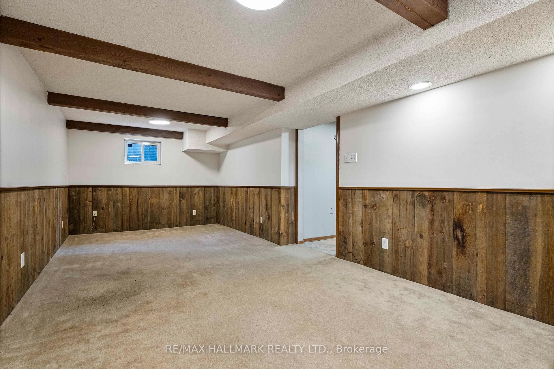 101 Bushmills Square photo 34