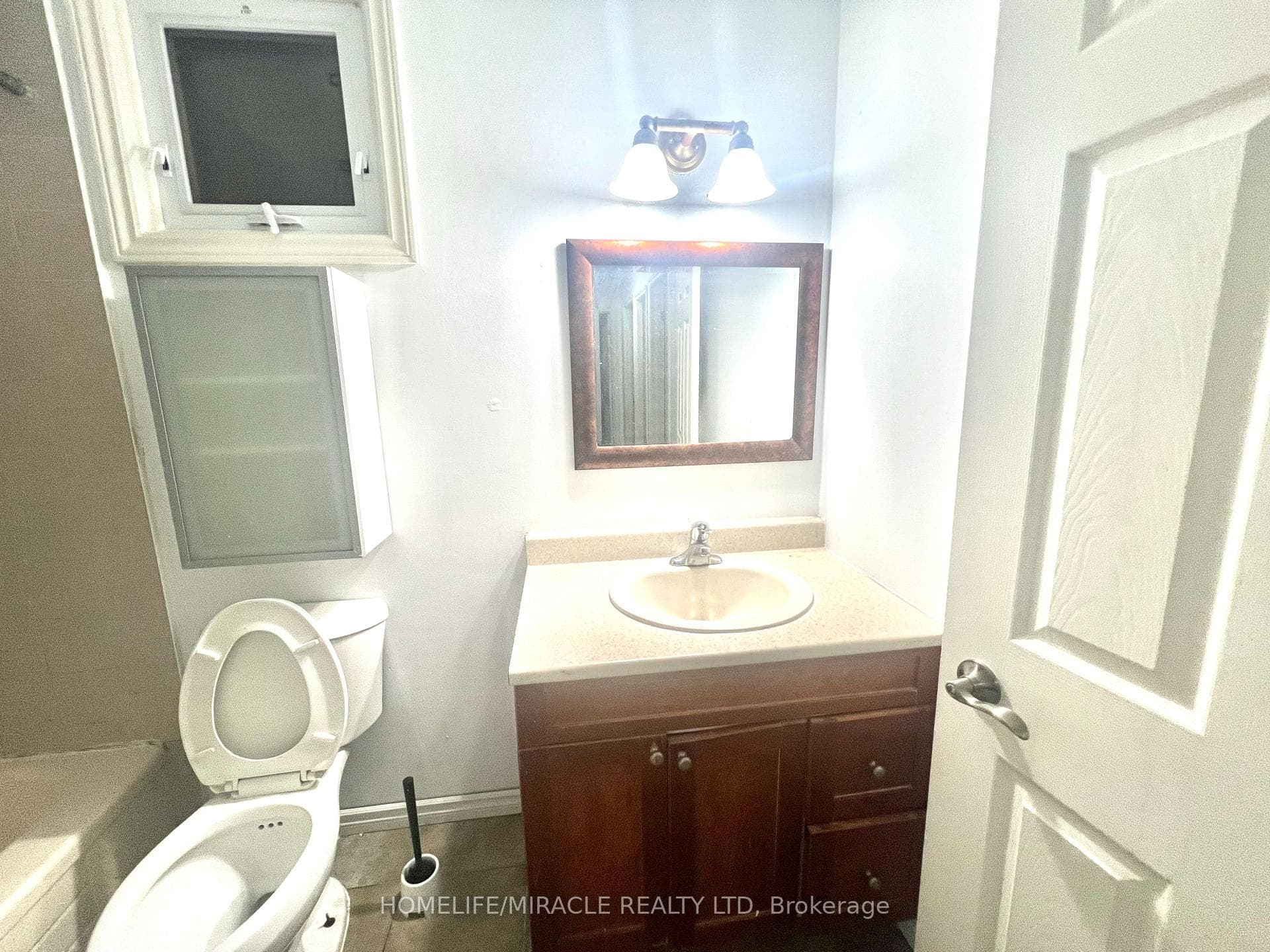 18 Puritan Court Unit Main photo 24