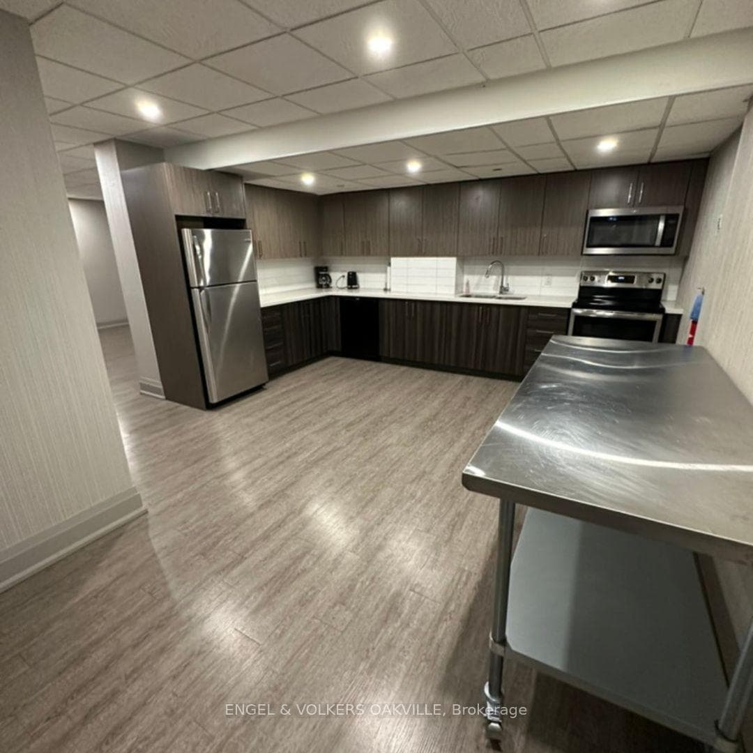 260 Scarlett Road Unit 1612 photo 21
