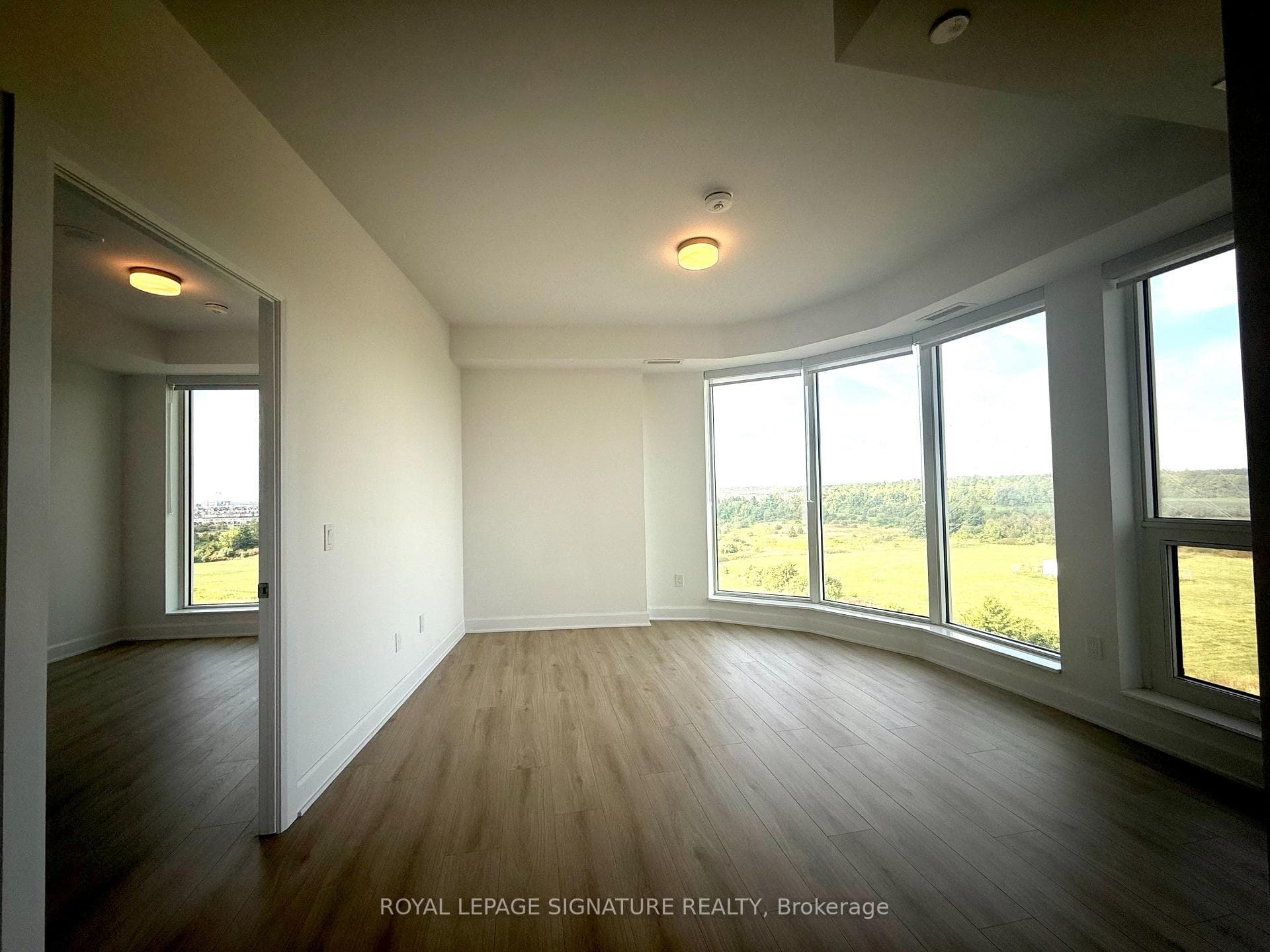 3240 William Coltson Avenue Unit 813 photo 3