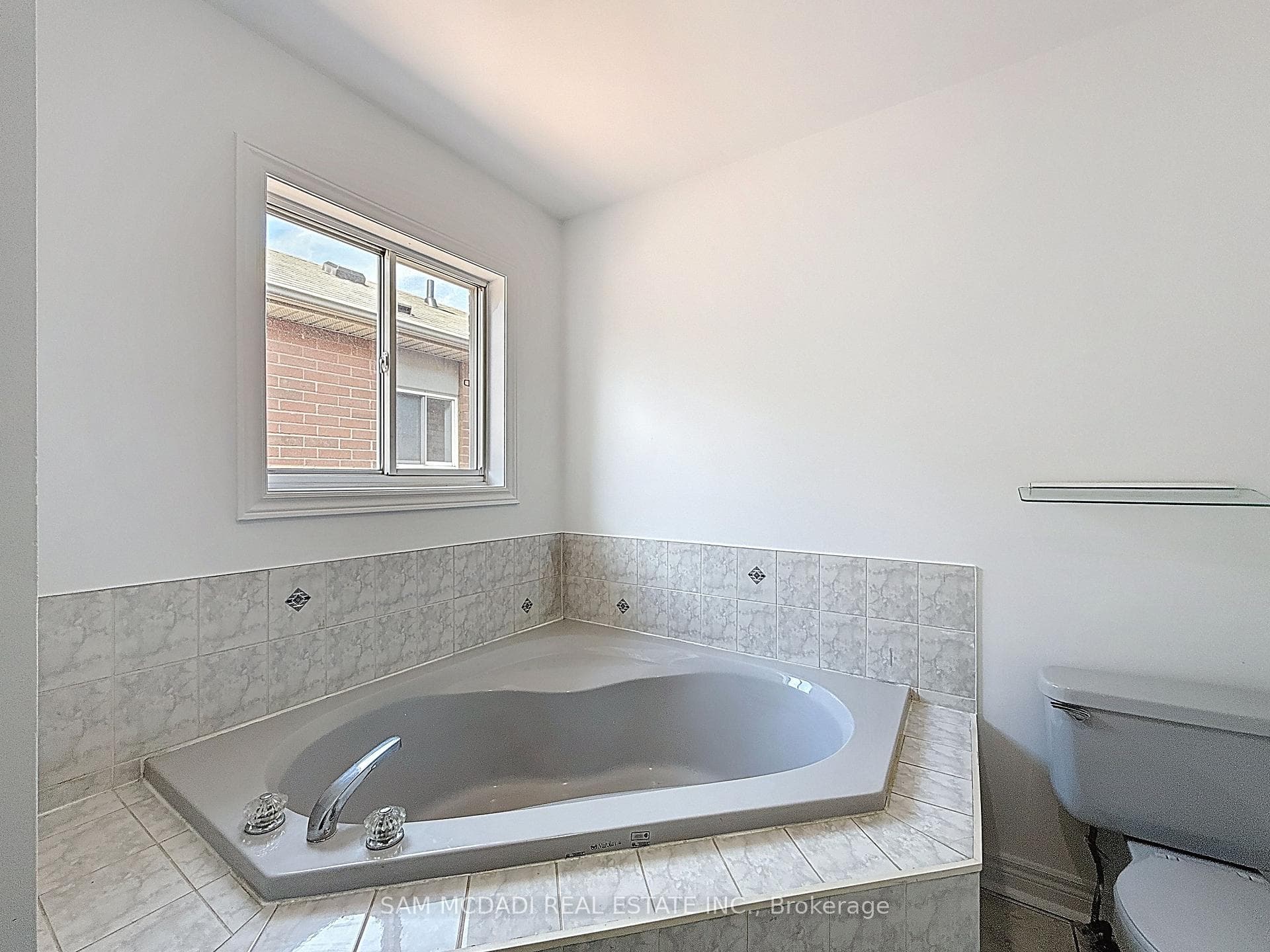 4876 Yorkshire Avenue photo 19