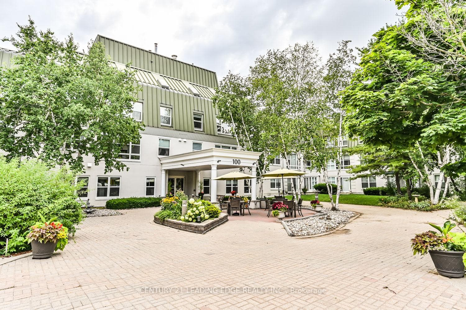 100 Anna Russell Way Unit 124 photo 2