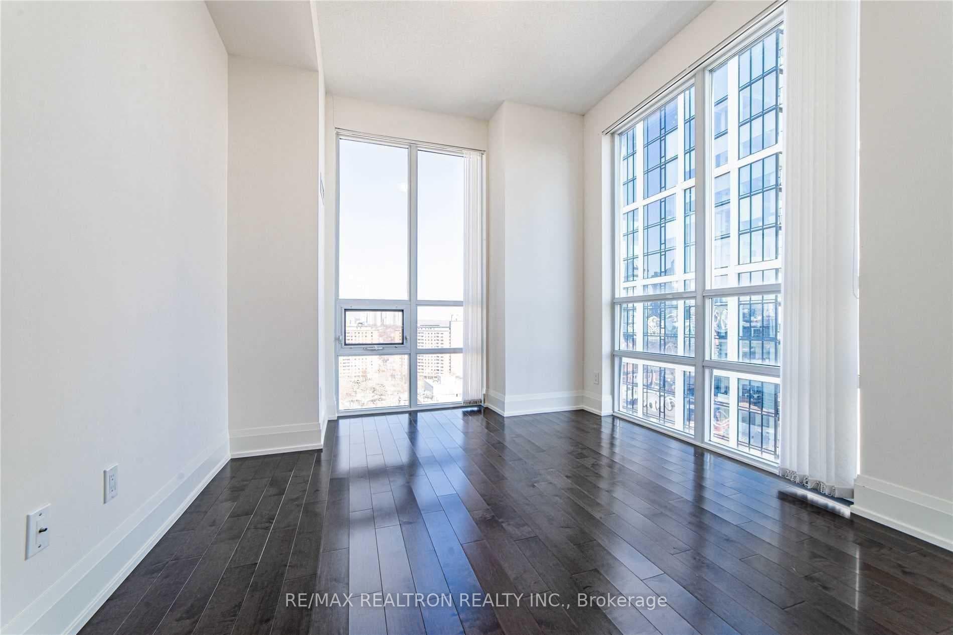 460 Adelaide Street Unit PH116 photo 12