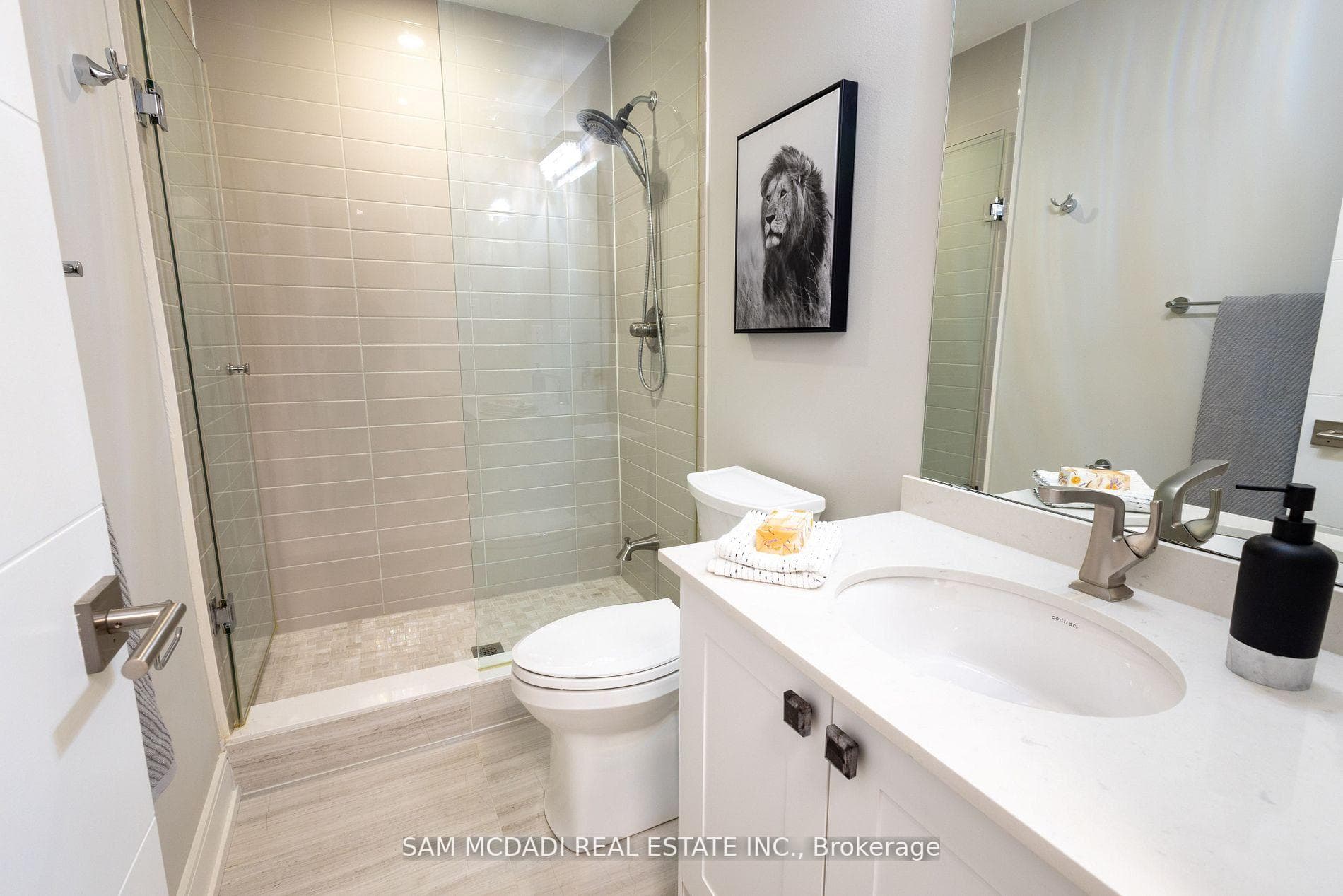 670 Atwater Avenue Unit 1 photo 12