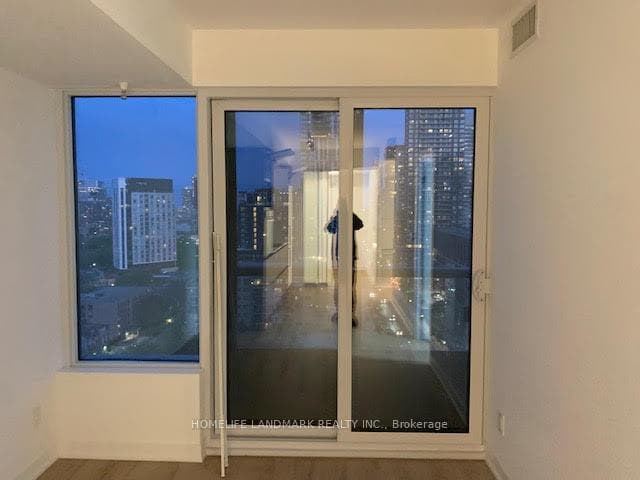 319 Jarvis Street Unit 1701 photo 21