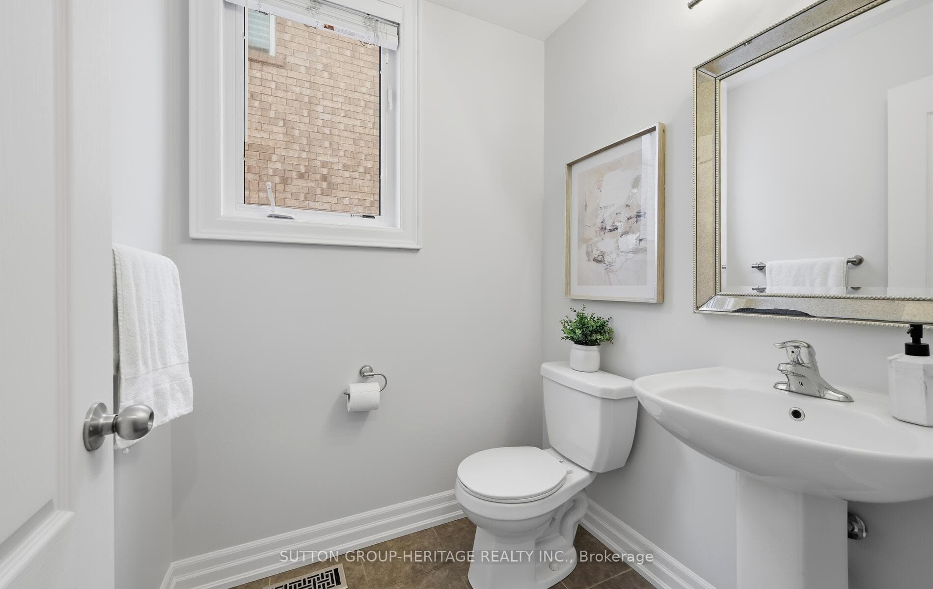 58 Medland Avenue photo 21
