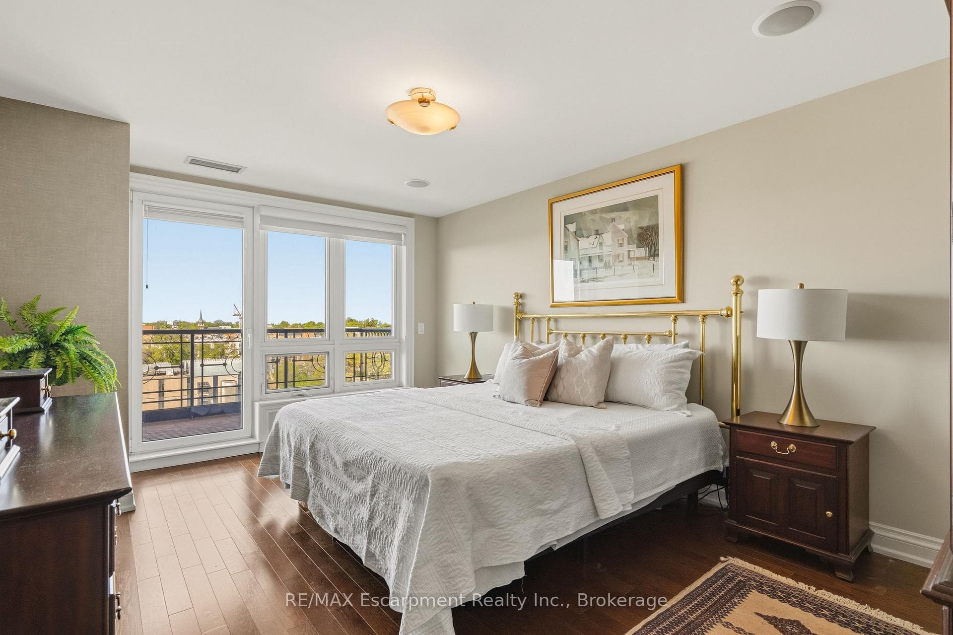 111 Forsythe Street Unit 806 photo 19