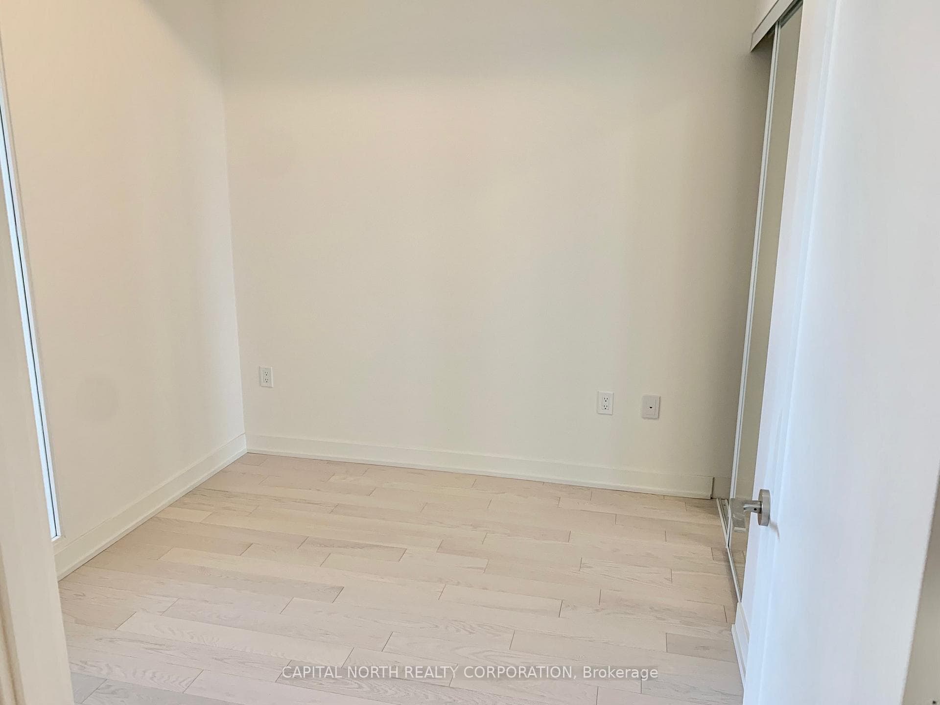 330 Richmond Street Unit 2507 photo 6