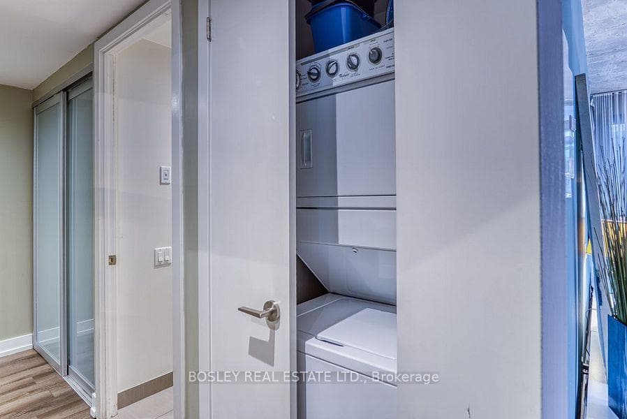 650 King Street Unit 205 photo 18