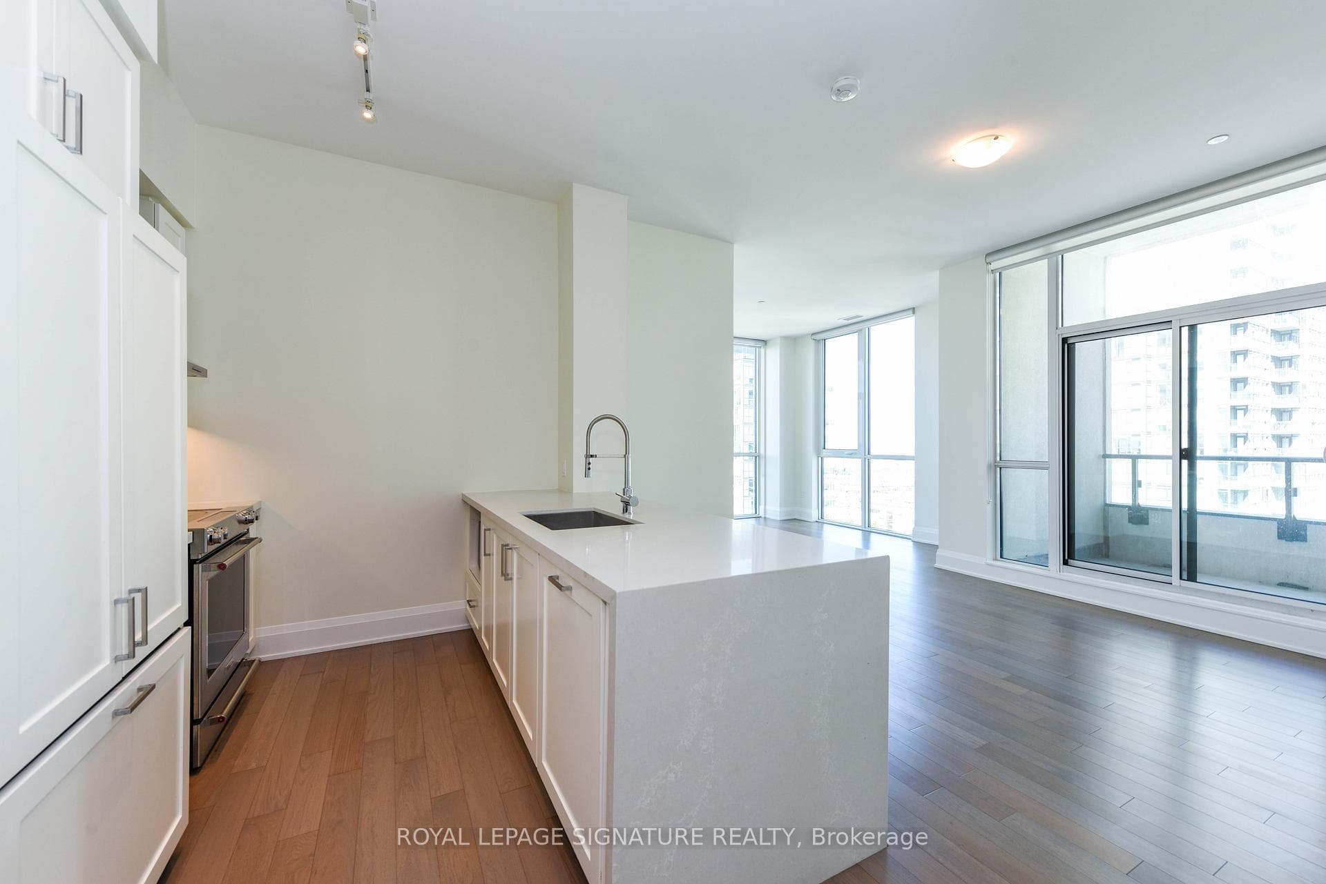 4055 Parkside Village Drive Unit PH3 photo 22