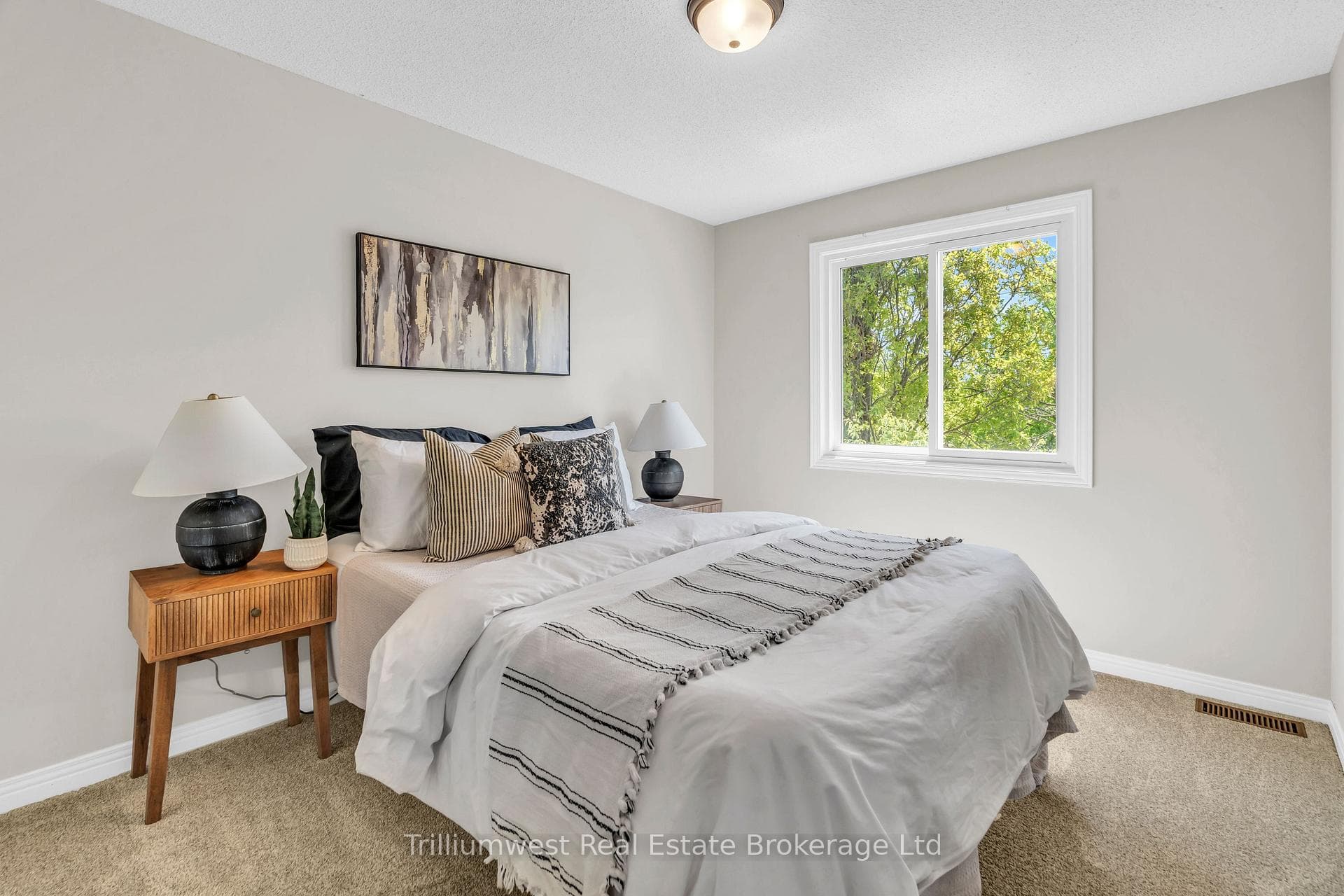 165 Imperial Road photo 25