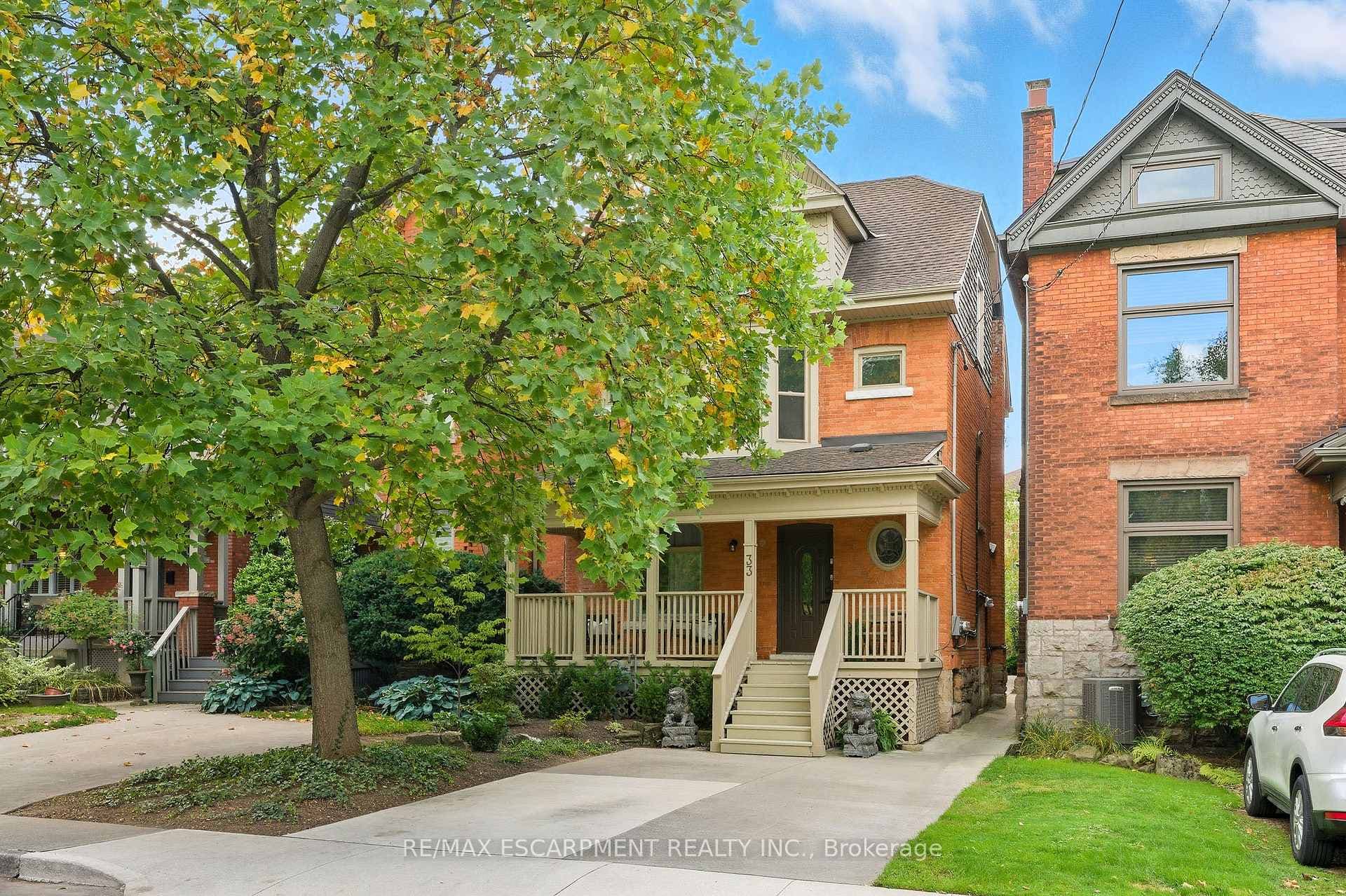 33 Homewood Avenue photo 2
