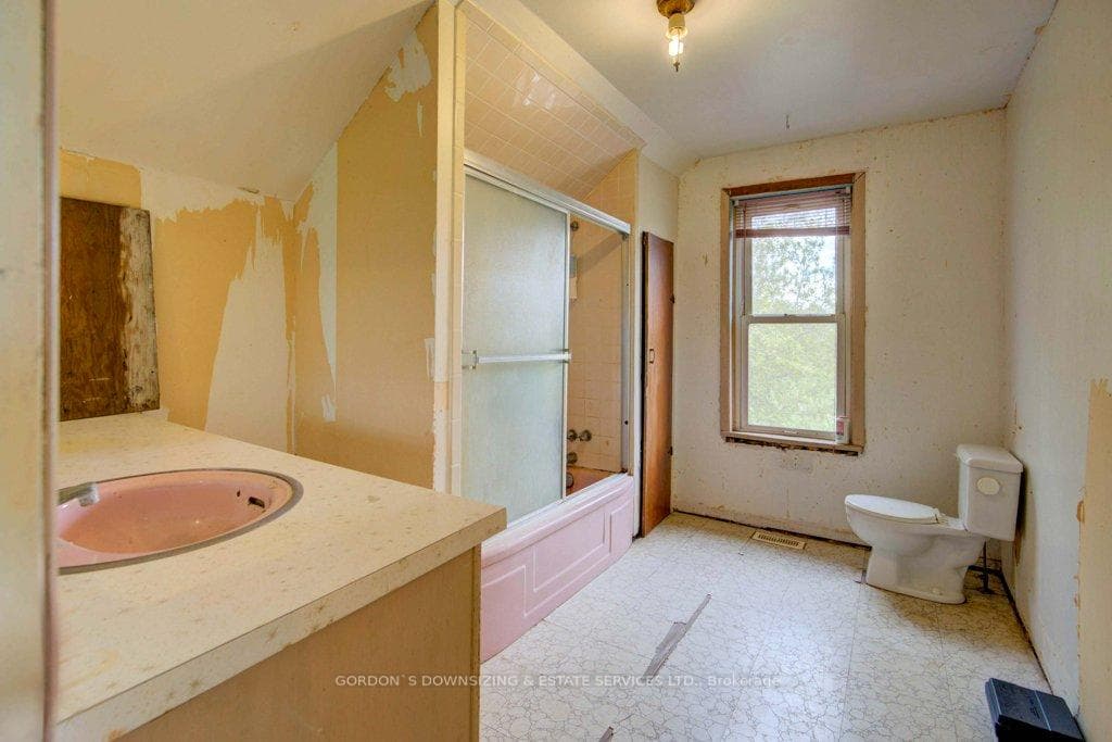 274 Providence Road photo 27
