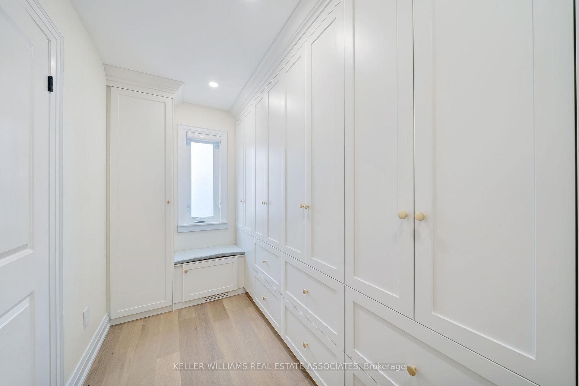 45 Mccullough Crescent photo 20