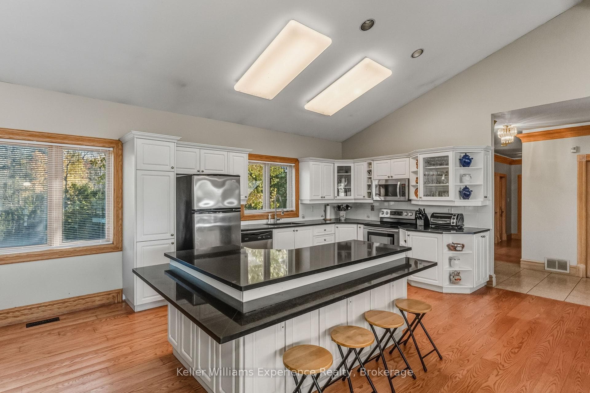 804 Kings Farm Road photo 8