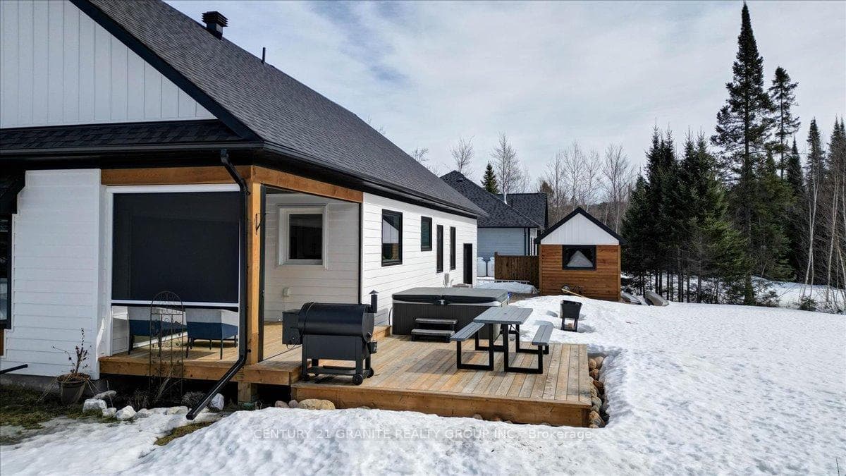 10 Bancroft Ridge Drive photo 3