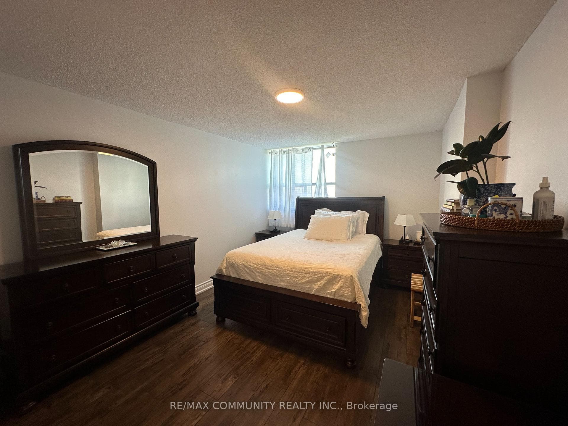 100 Wingarden Court Unit 1209 photo 6