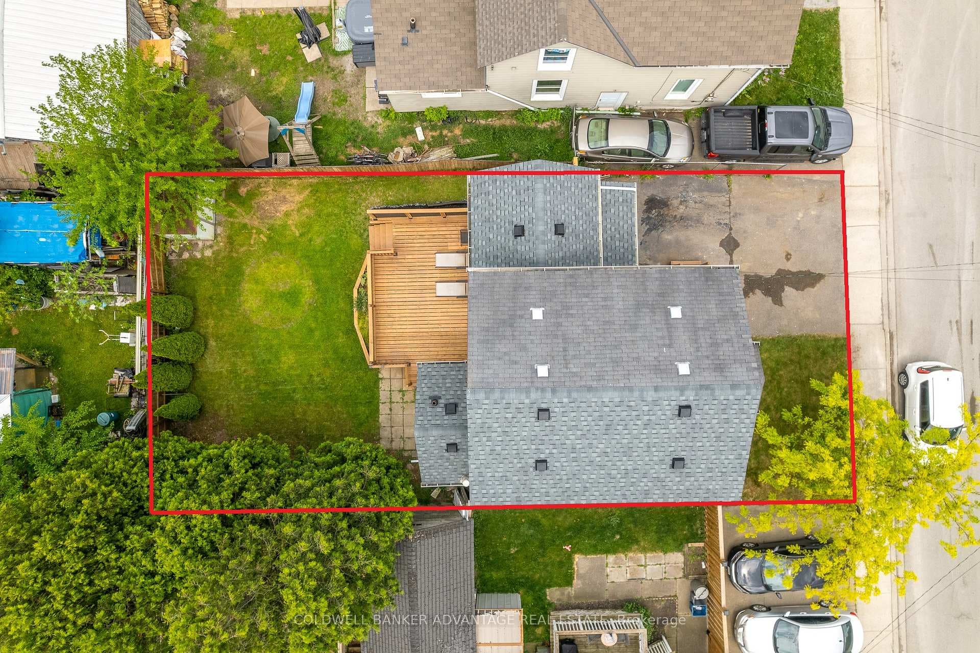4477 Third Avenue photo 31