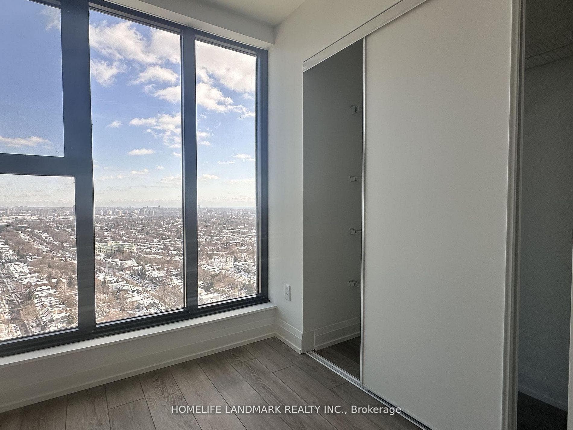 20 Soudan Avenue Unit 3203 photo 15
