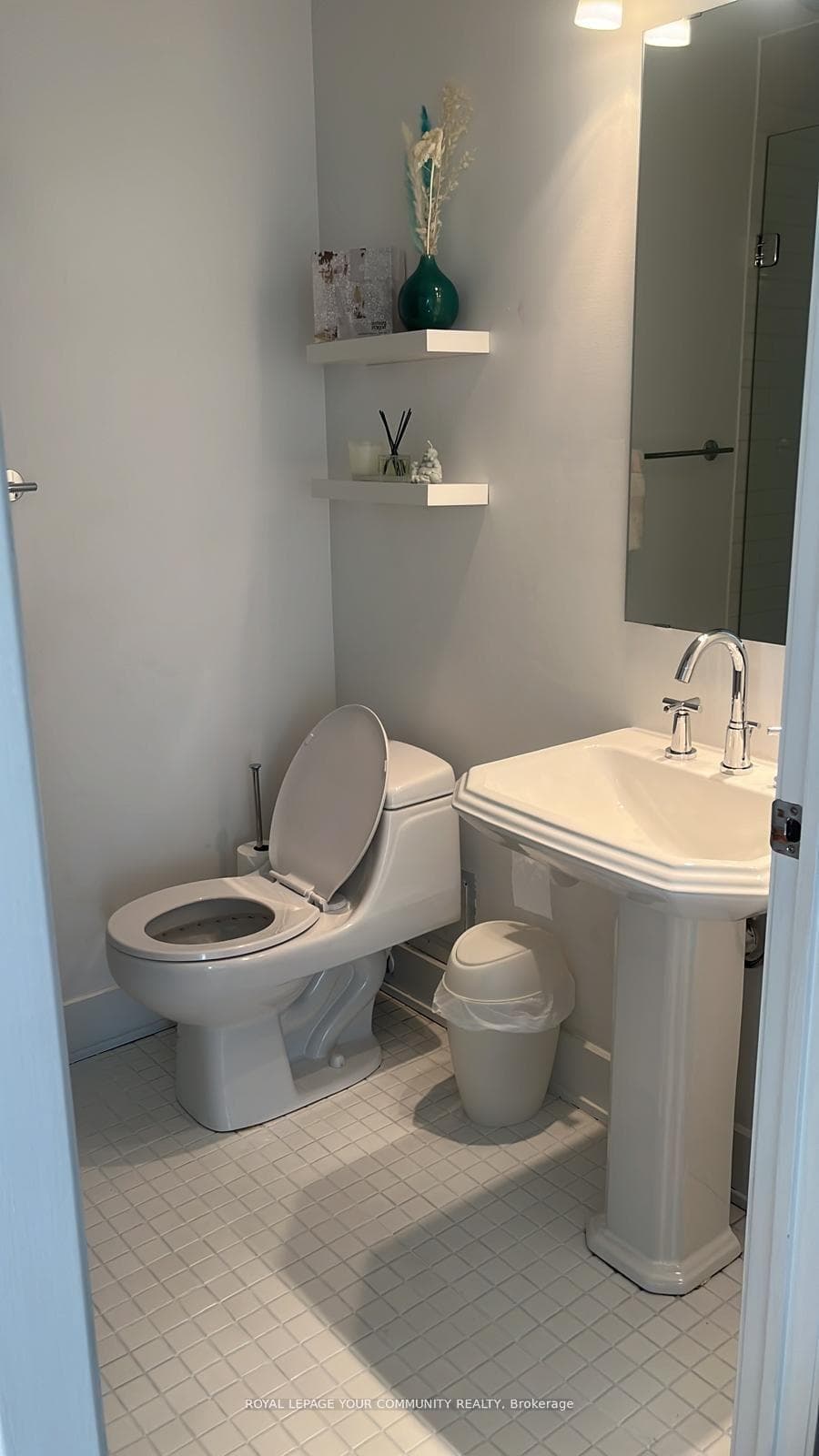 183 Dovercourt Road Unit 506 photo 6