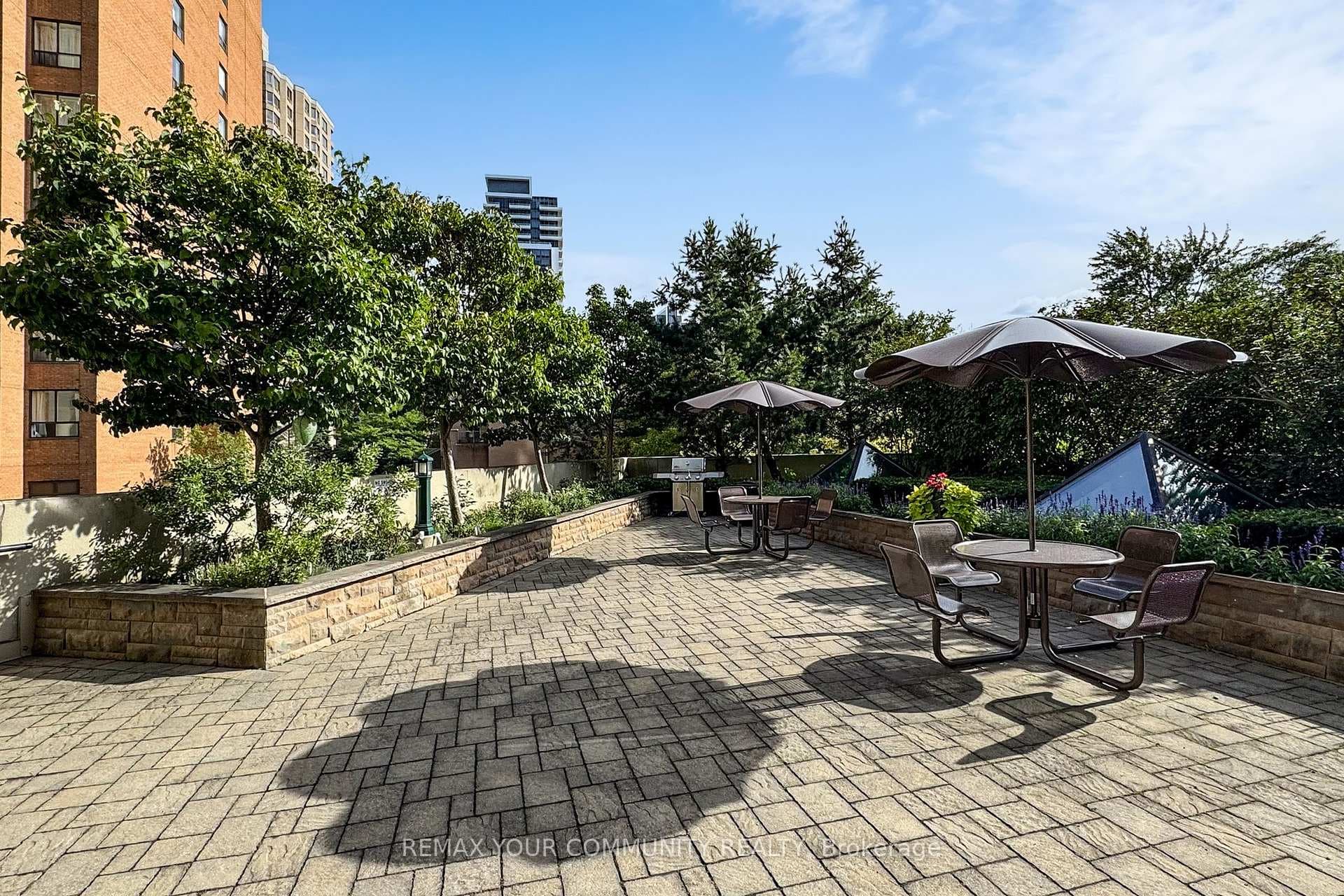 5444 Yonge Street Unit 1609 photo 46