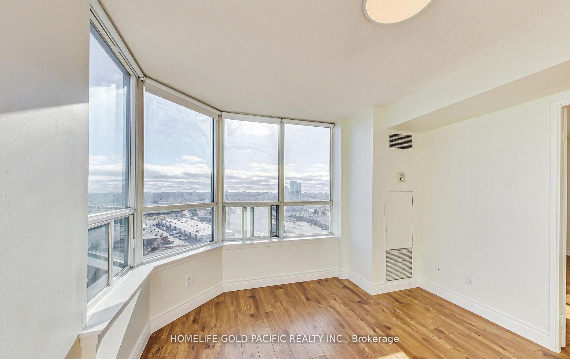 88 Corporate Drive Unit 1604 photo 8