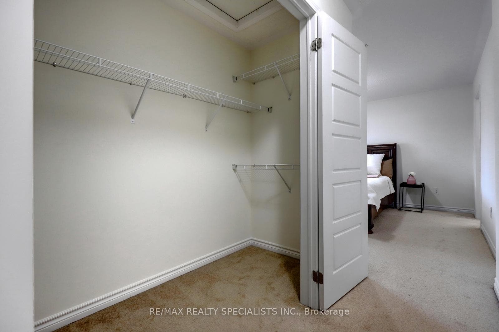 404 Clarkson Gate photo 26
