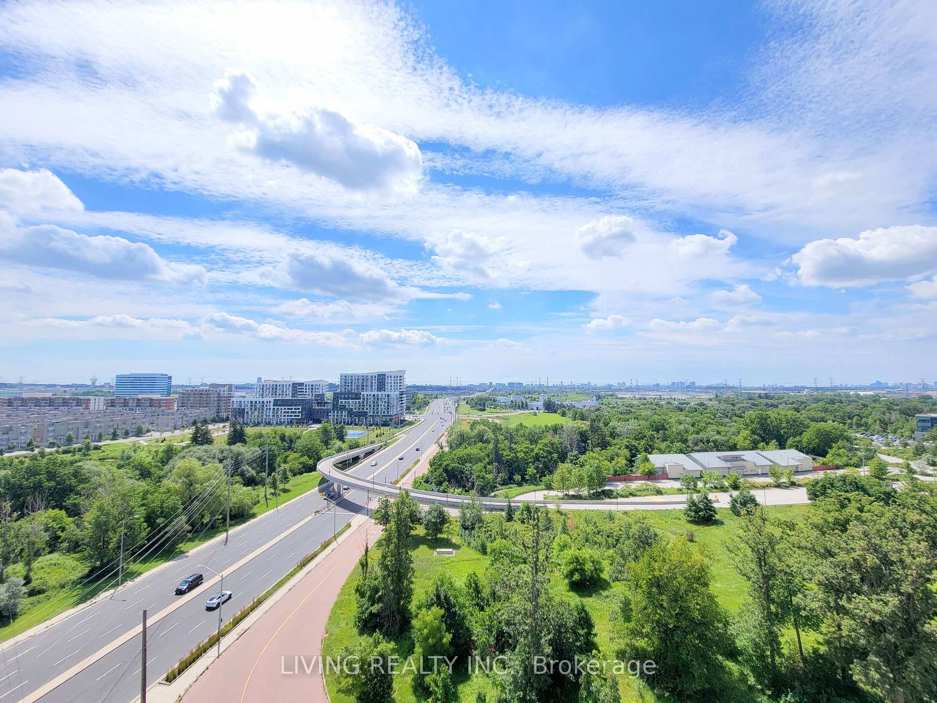 8 Cedarland Dr Drive Unit 1608 photo 24