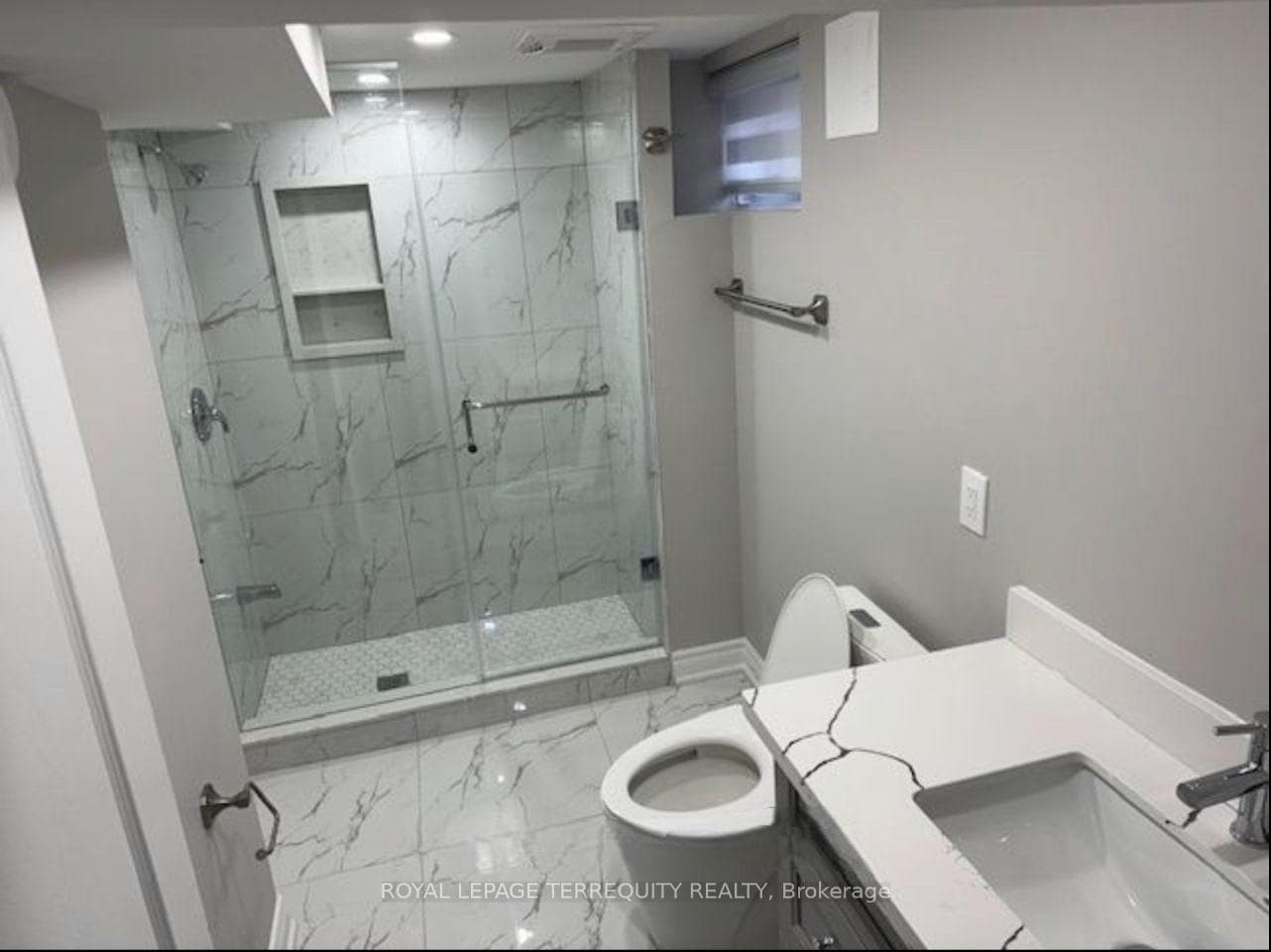 71 Woodhouse Crescent photo 26