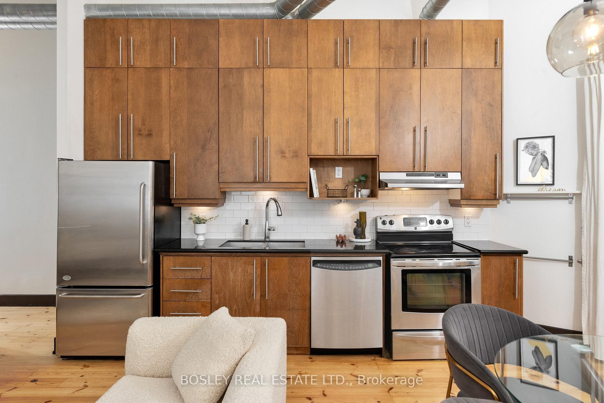 183 Dovercourt Road Unit 211 photo 29