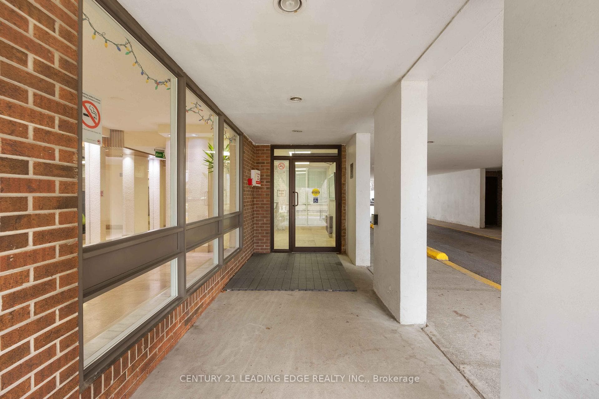 20 Gilder Drive Unit 202 photo 2