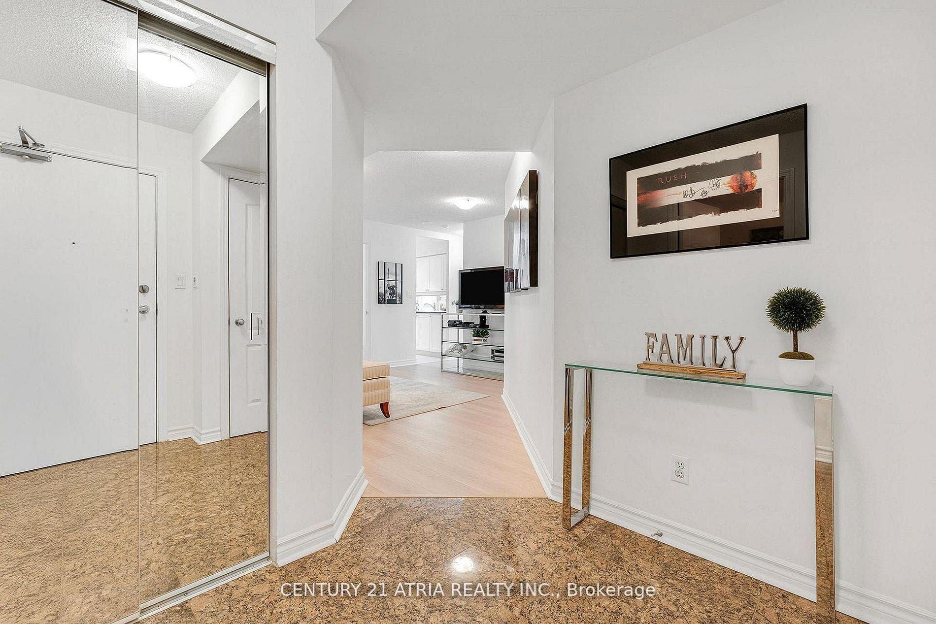 3 Rean Drive Unit 808 photo 4