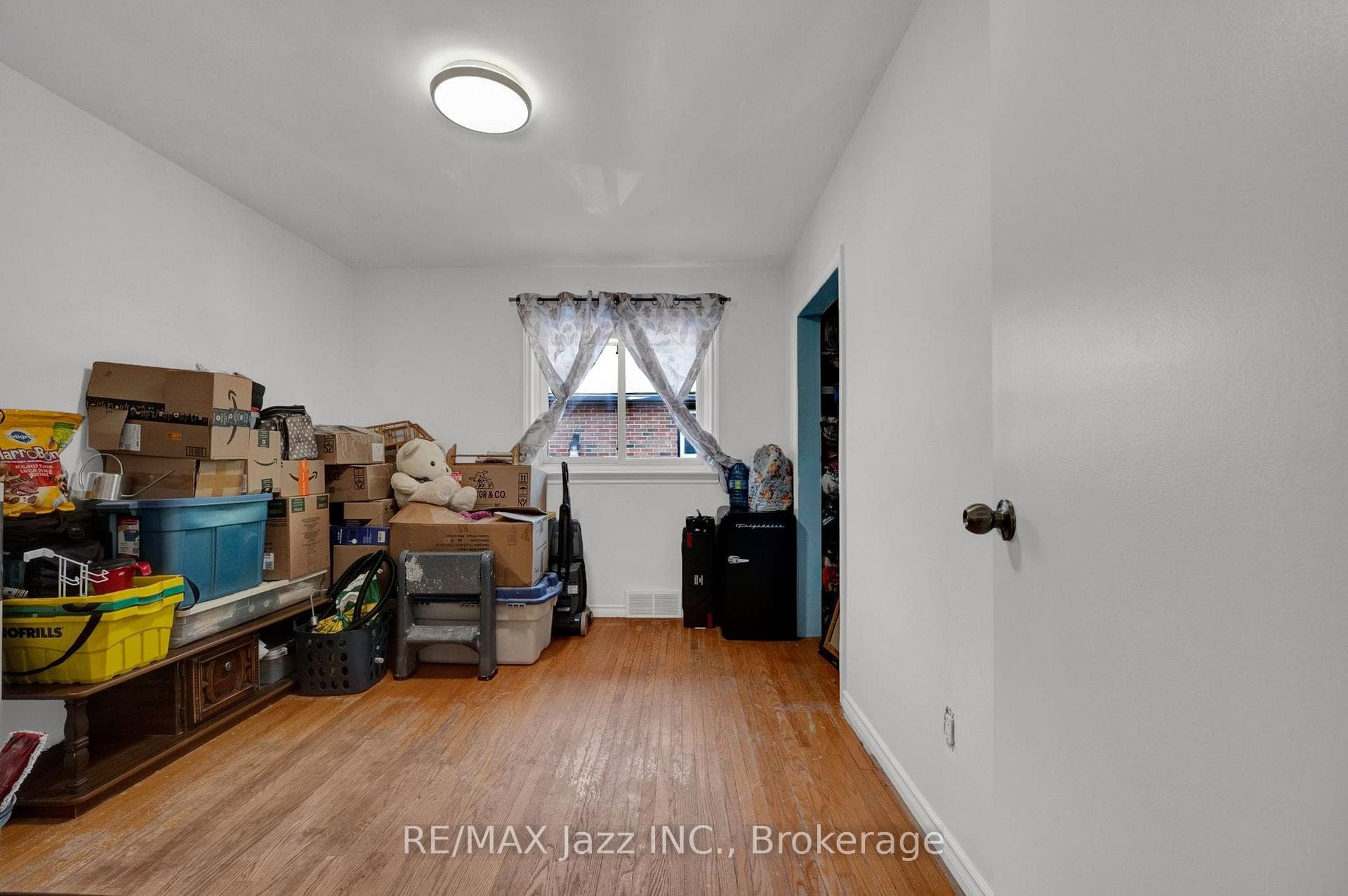 217 Annis Street photo 14