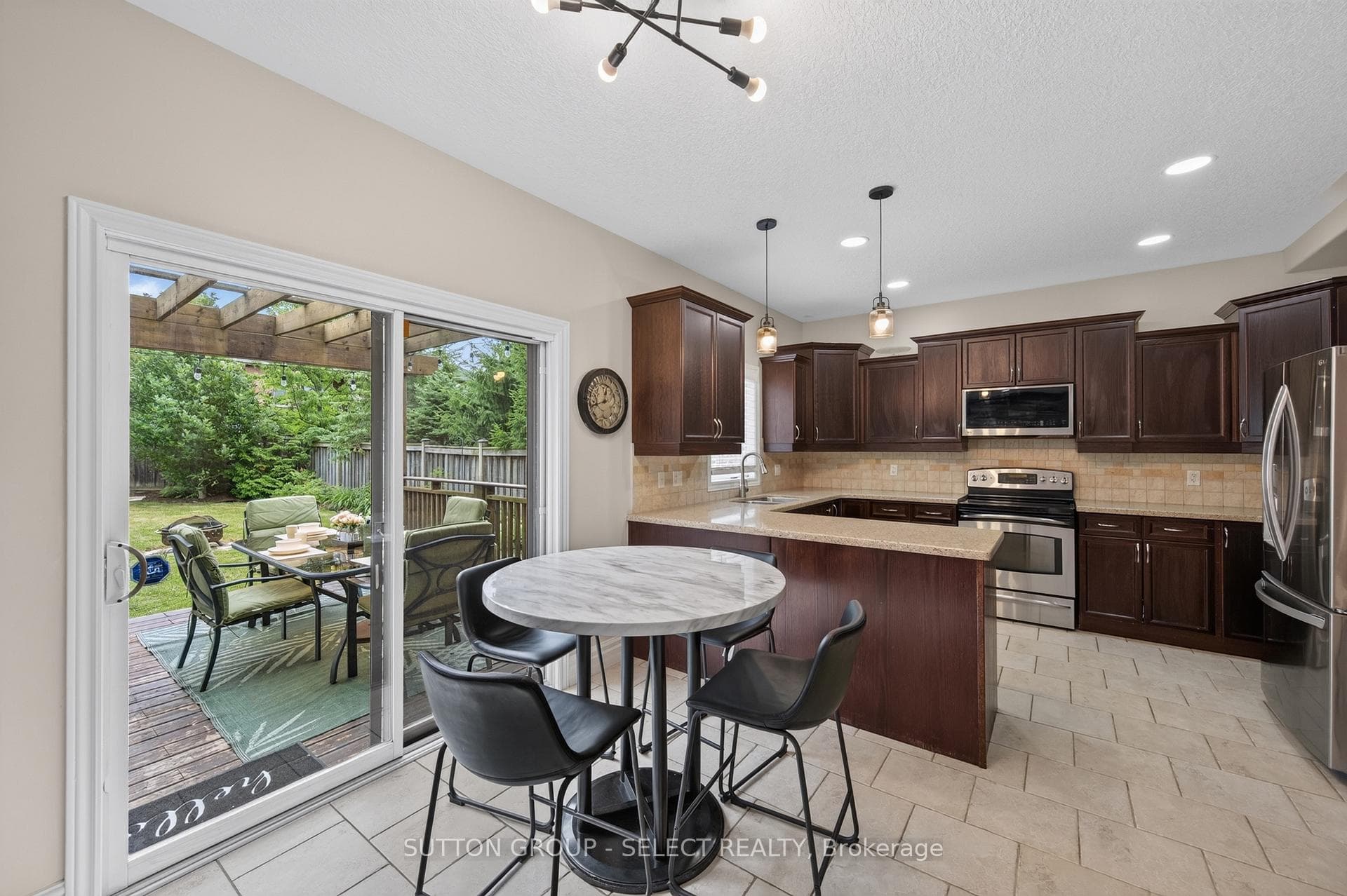 1388 Kains Woods Terrace photo 9