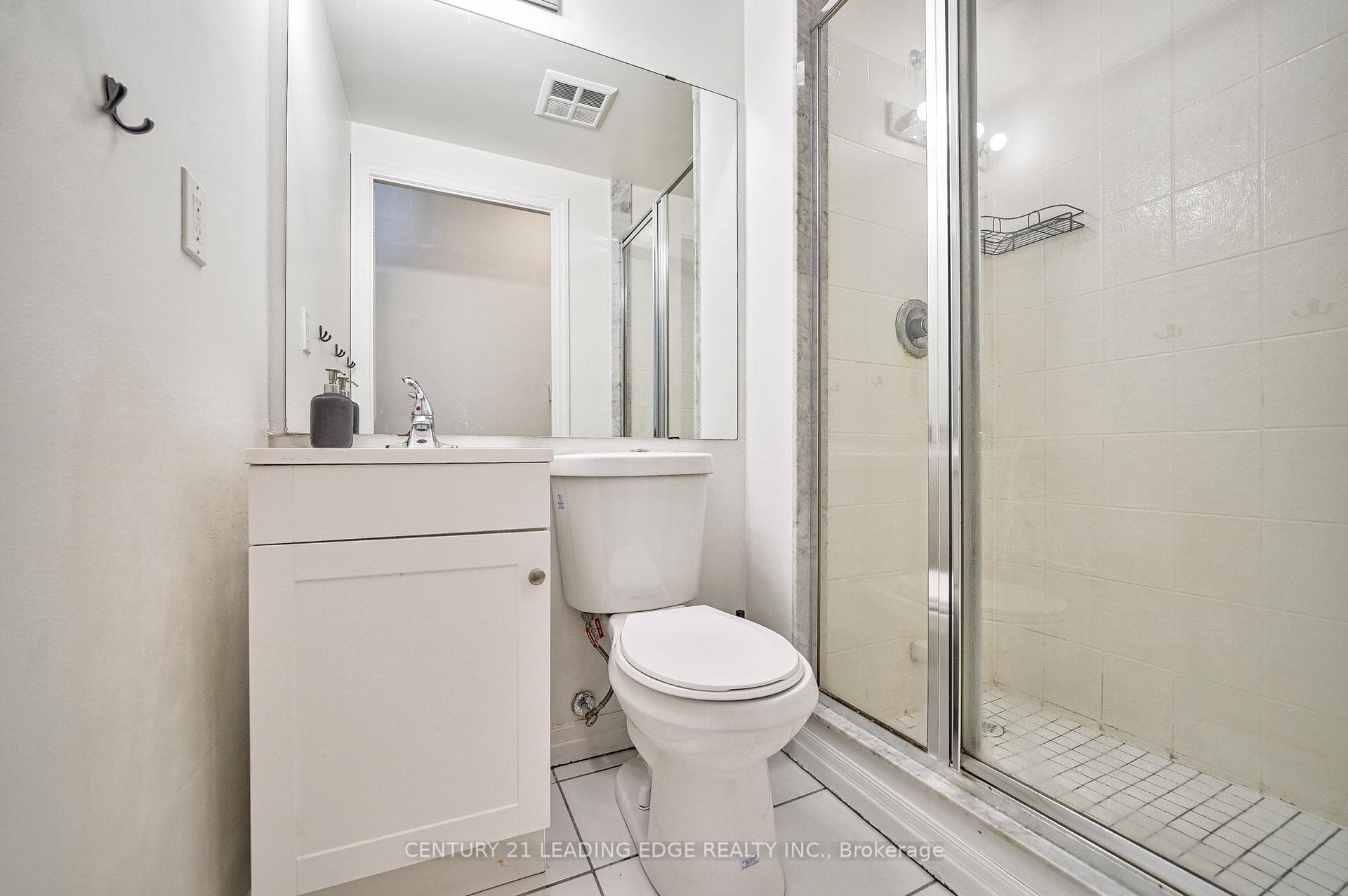 220 Burnhamthorpe Road Unit 2604 photo 29