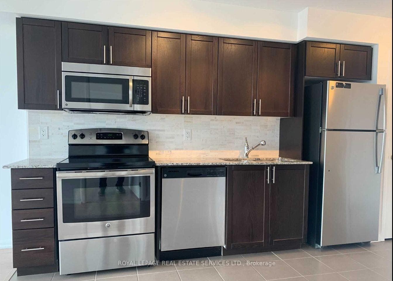 830 Lawrence Avenue Unit 2508 photo 4