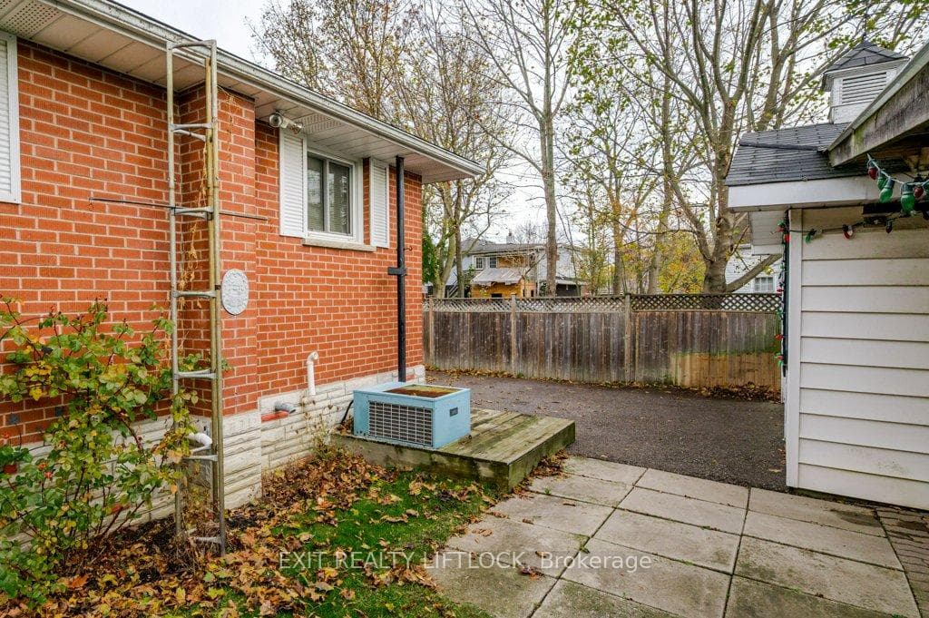 31 William Street photo 45