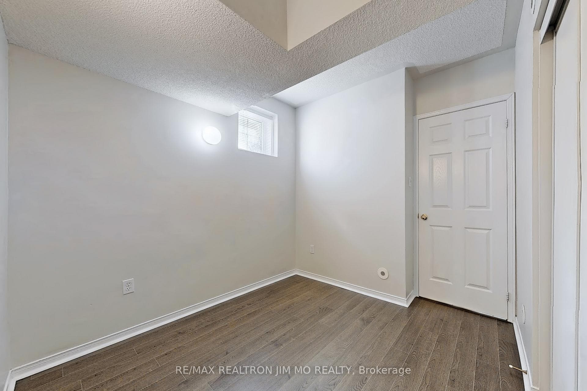 42 Pinery Trail Unit 18 photo 21