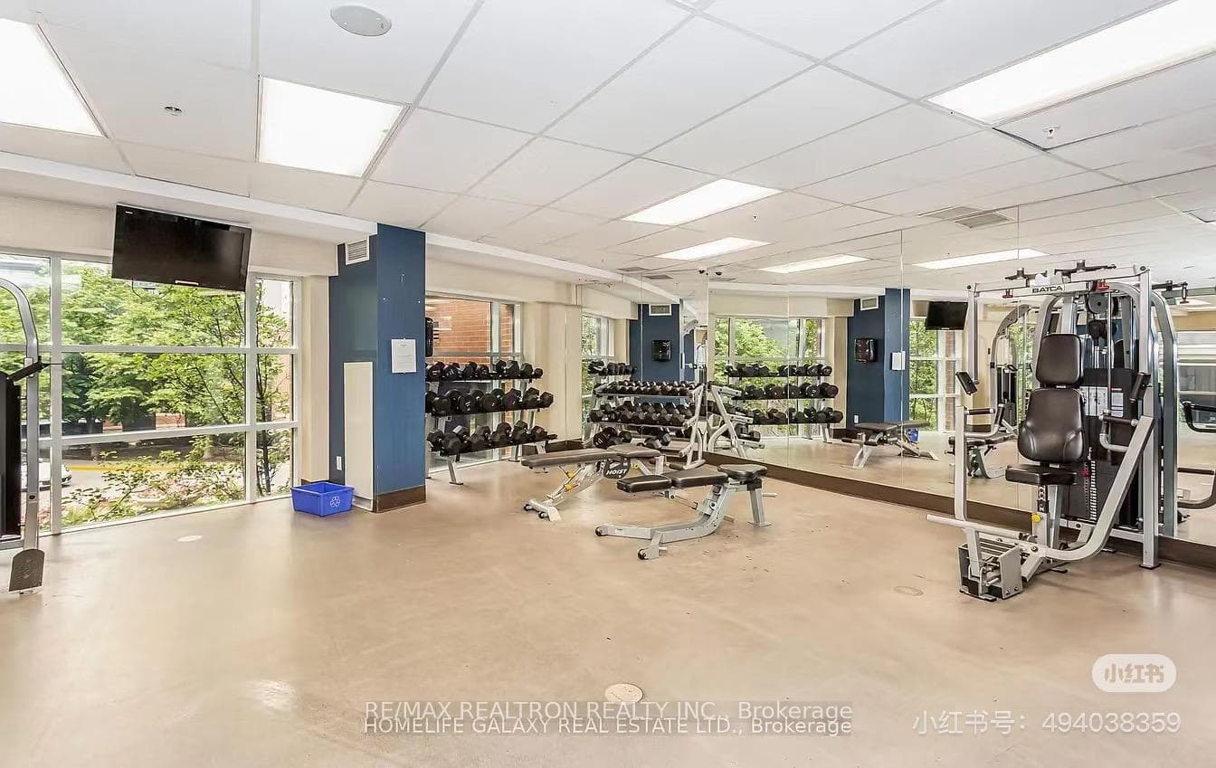 33 Sheppard Avenue Unit 1408 photo 11