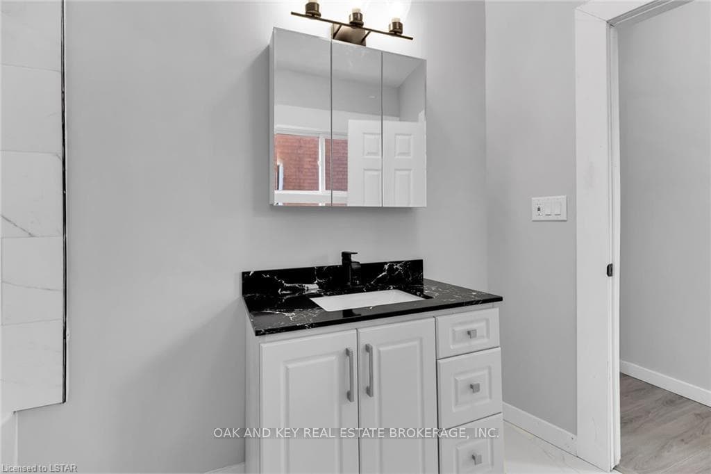 87 CURTIS Street photo 16